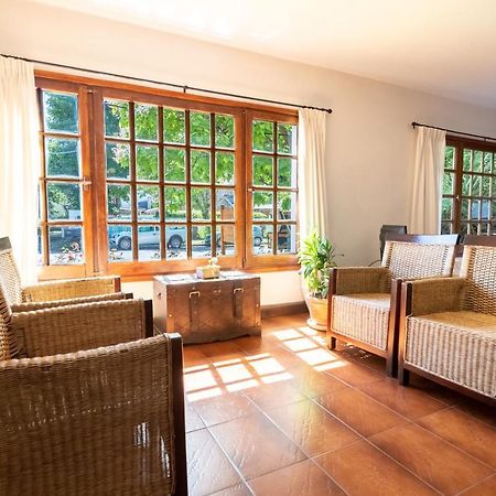 Hosteria Hostal Del Esquiador San Martin de los Andes Luaran gambar