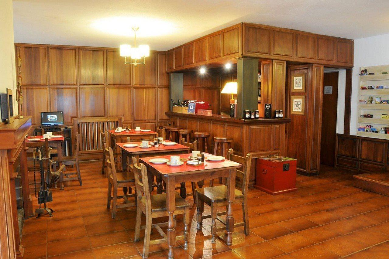 Hosteria Hostal Del Esquiador San Martin de los Andes Luaran gambar