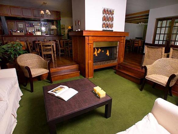 Hosteria Hostal Del Esquiador San Martin de los Andes Luaran gambar