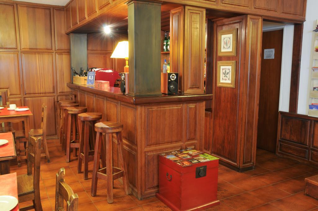 Hosteria Hostal Del Esquiador San Martin de los Andes Luaran gambar